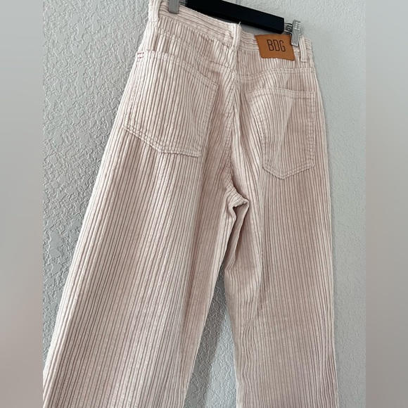 BDG Urban Outfitters UO High Waisted Baggy Beige Corduroy Pant - Picture 6 of 12